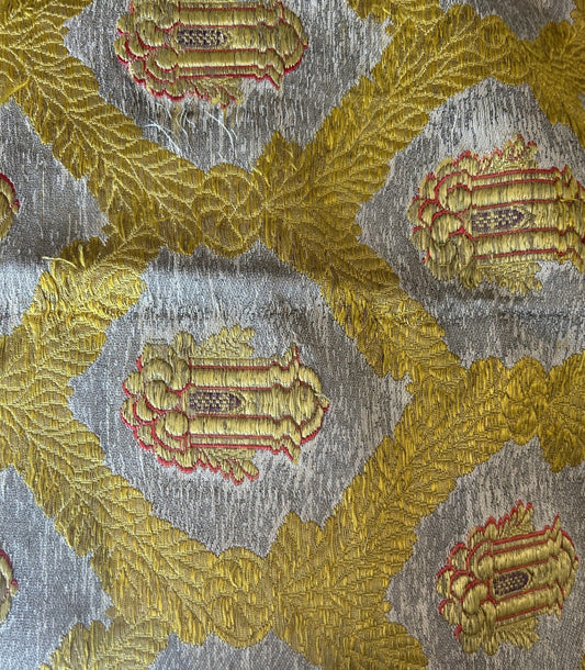 17th Century Italian Embroidery (pillowcase) ID: L022