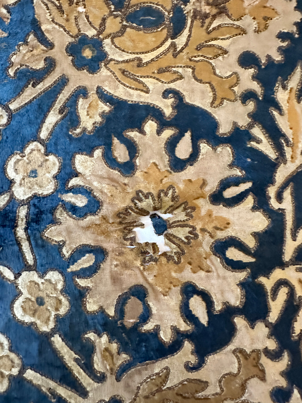 17th Century Italian Cut Velvet ID: 805114