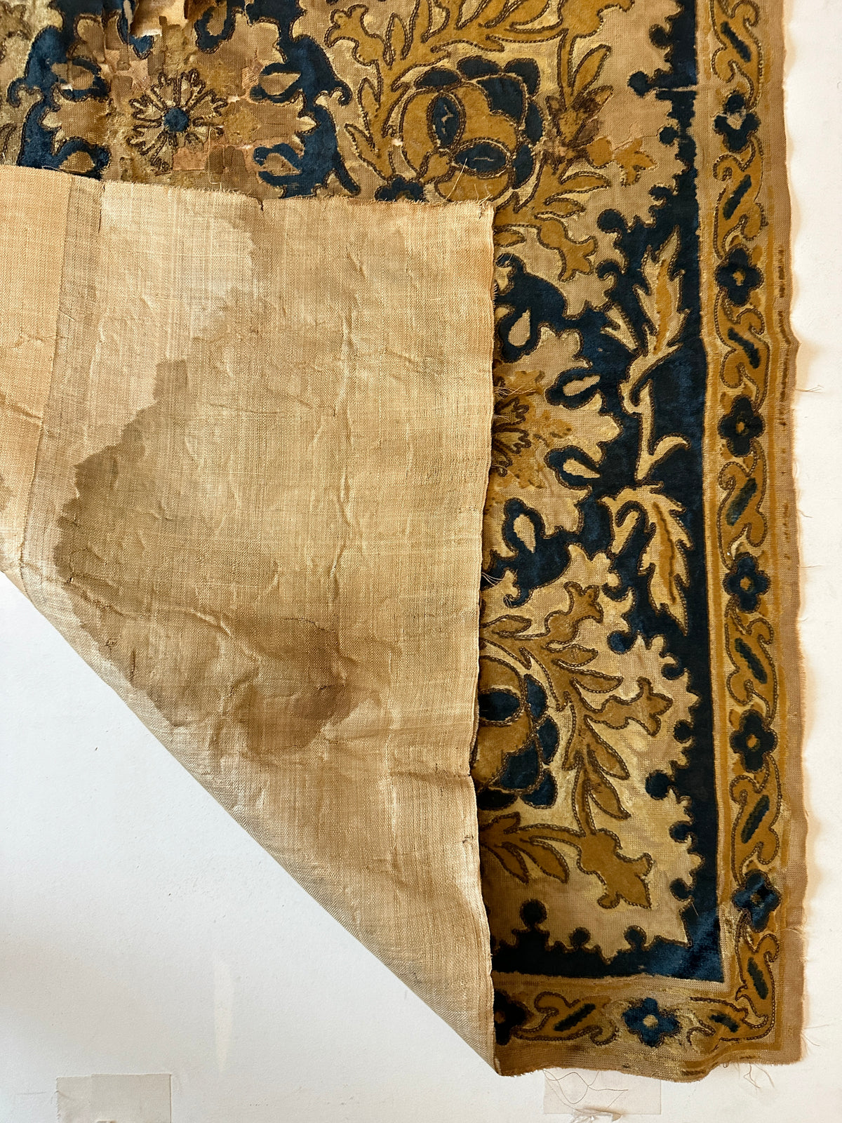 17th Century Italian Cut Velvet ID: 805114