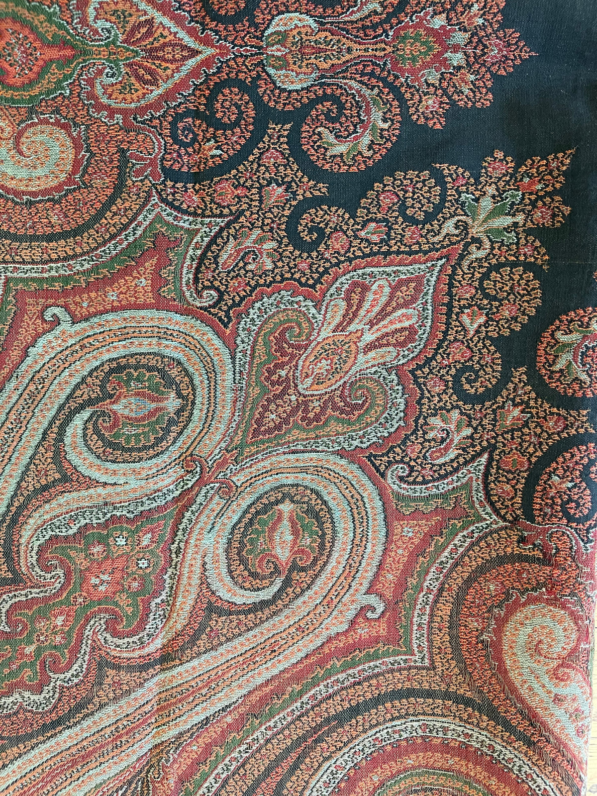 Indian Paisley Shawl ID: D041
