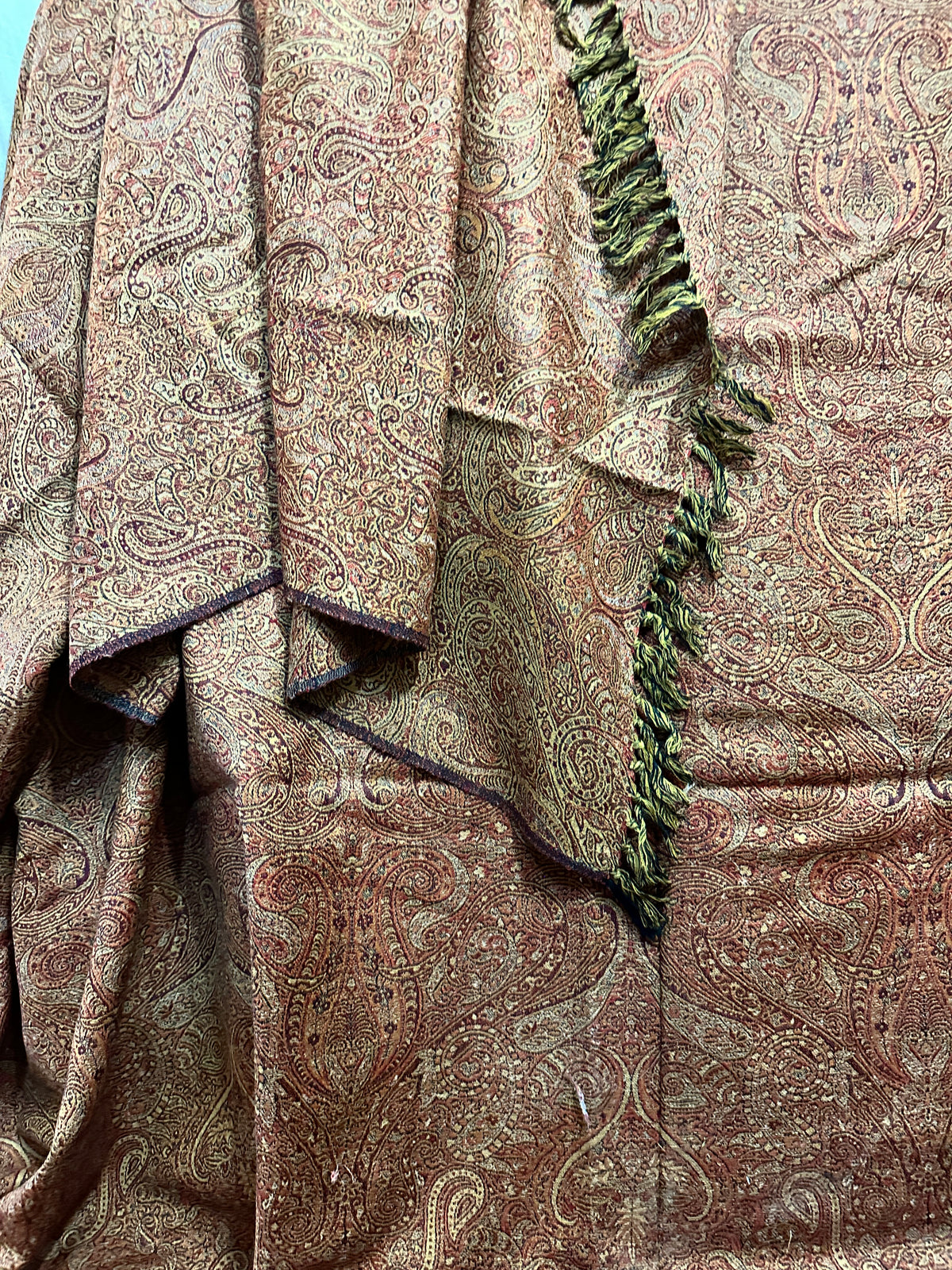Paisley Shawl ID: D085