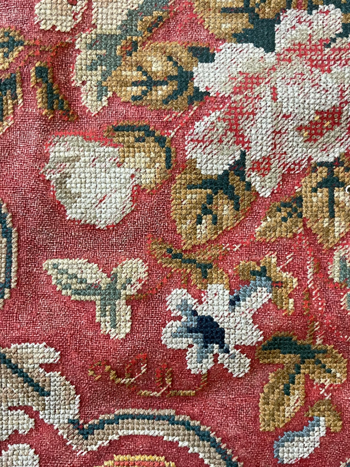 Floral Needlepoint for Pillows ID: T042107