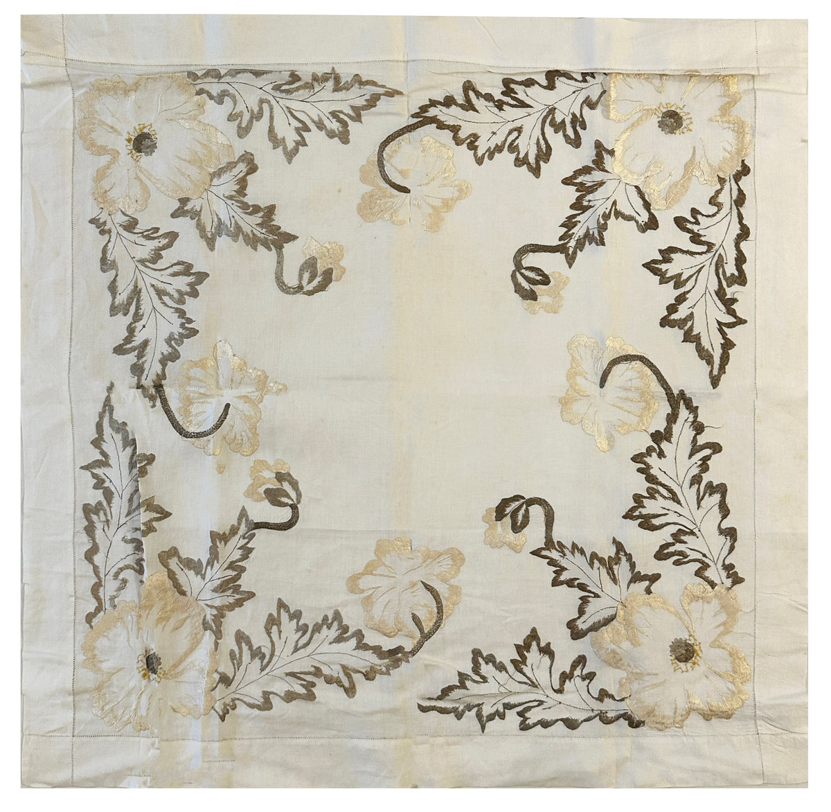 20th Century American Embroidery ID: T082420